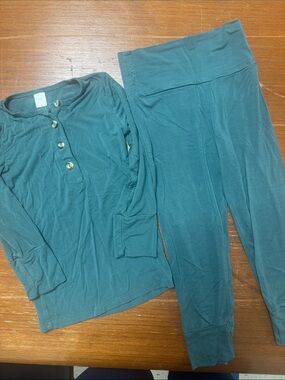 Lou Lou green pajama Set